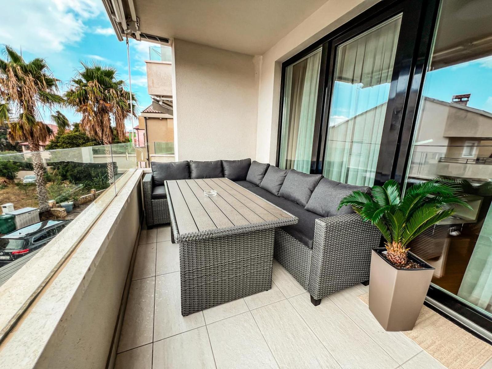 Opera 3 Apartment ซาดาร์ ภายนอก รูปภาพ
