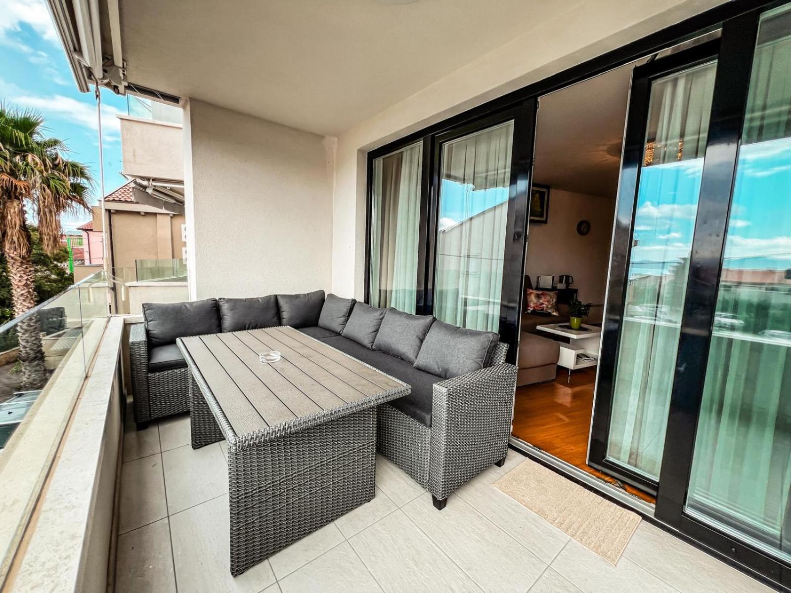 Opera 3 Apartment ซาดาร์ ภายนอก รูปภาพ