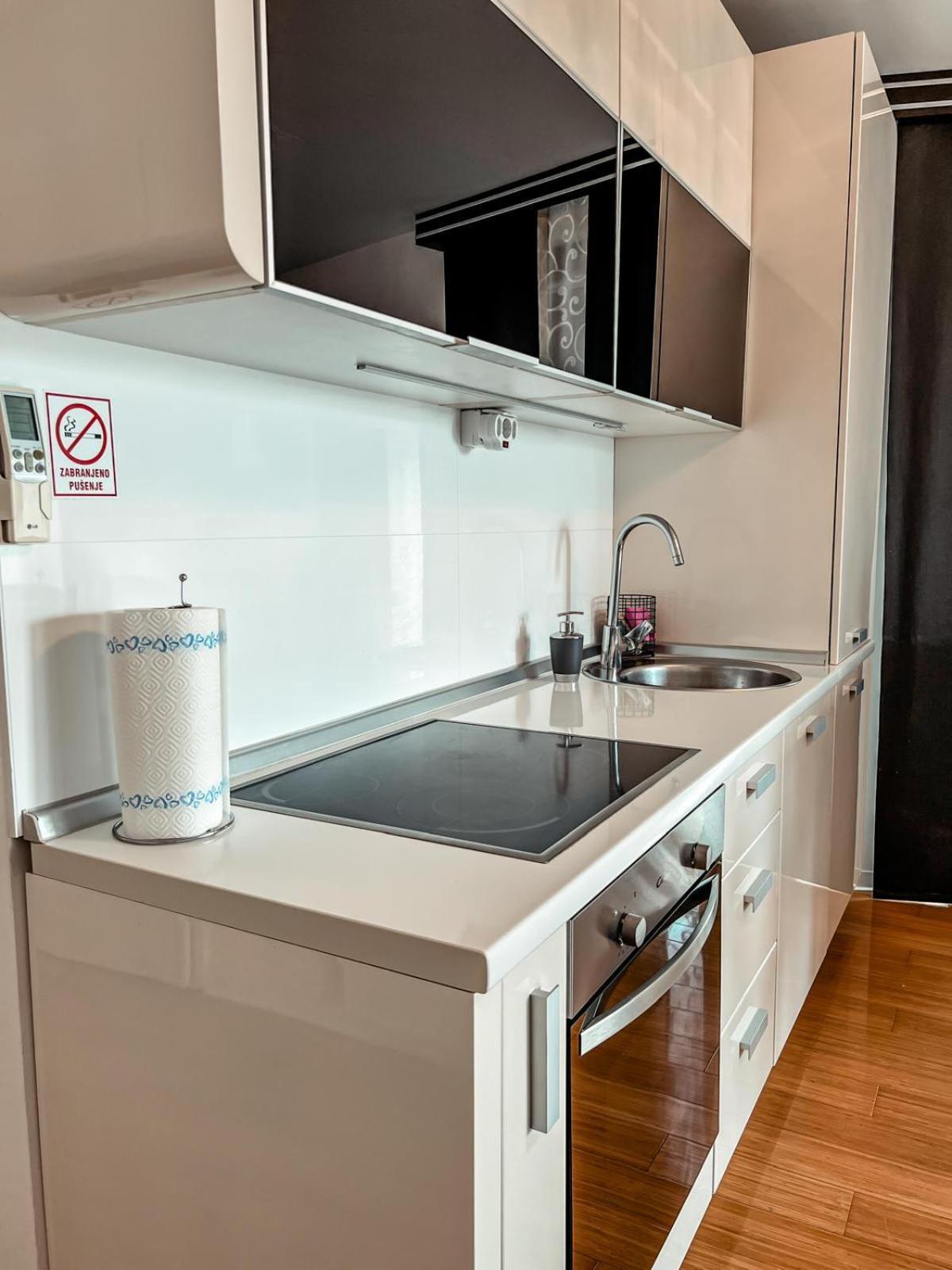 Opera 3 Apartment ซาดาร์ ภายนอก รูปภาพ